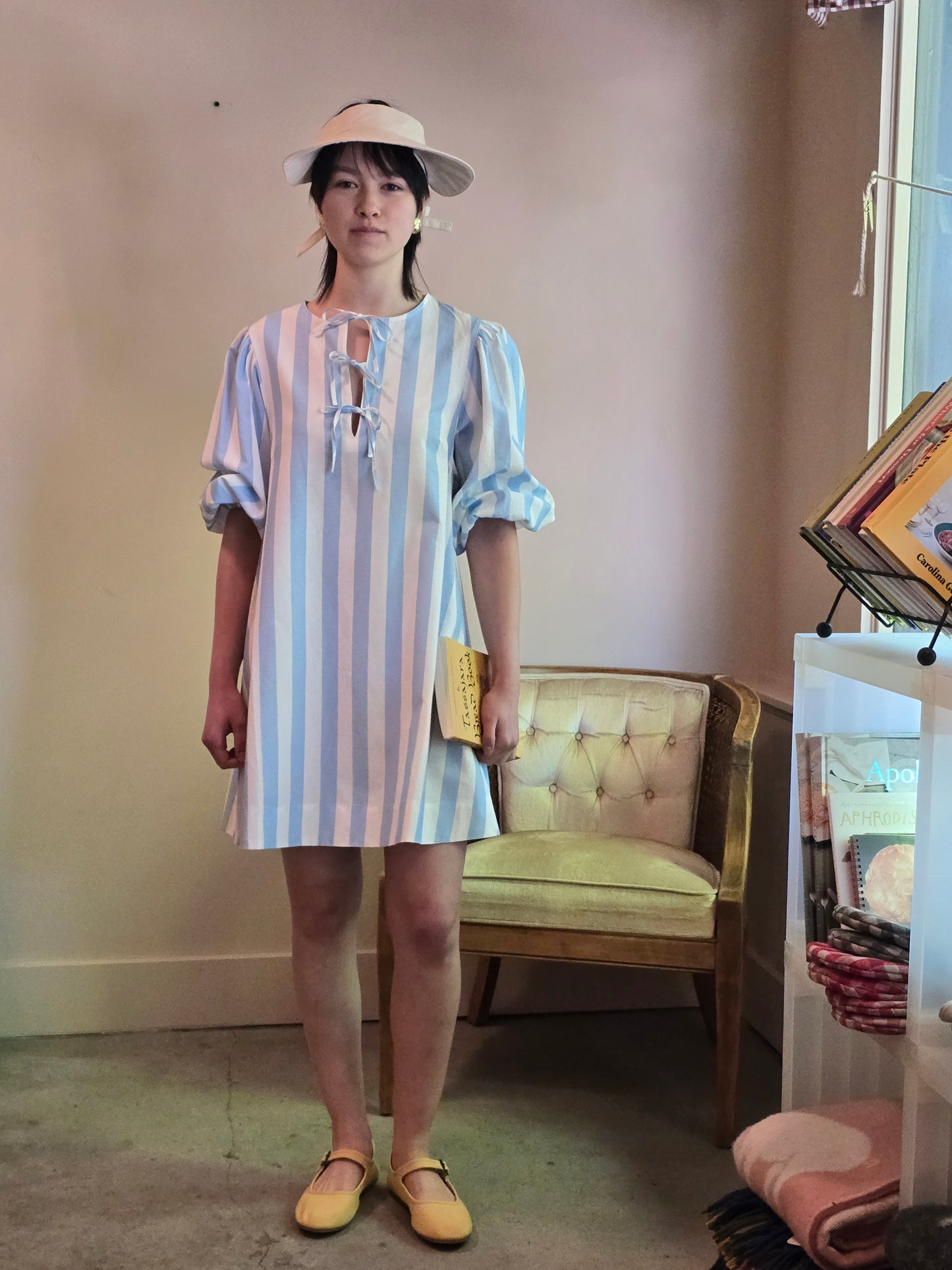 Wide Stripes Puff Sleeves Dress