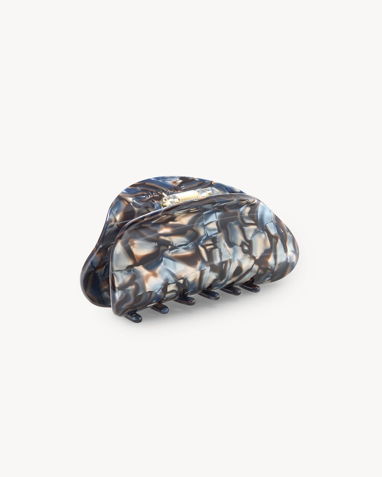 Crescent Claw in Blue Horn