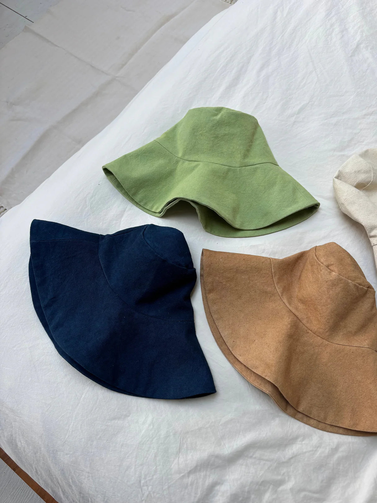 Canvas Wide Brim Hat in Matcha
