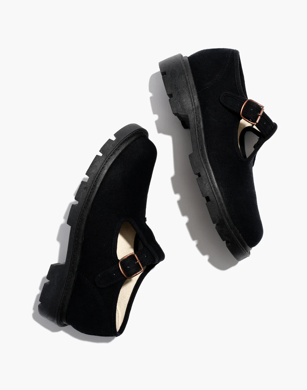Lug Sole Mary Jane Shoes in Black