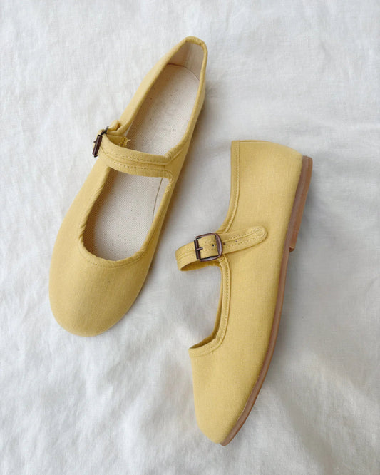 Classic Mary Jane Shoes in Butter