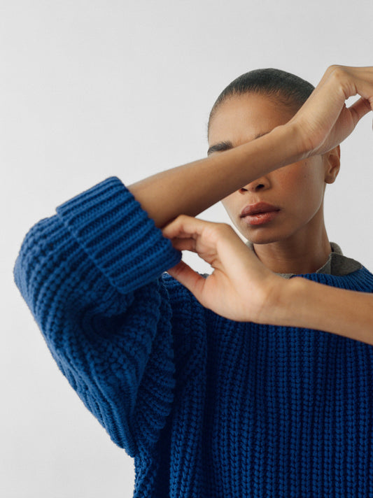 Chunky Lowe Cotton Pullover in Cobalt