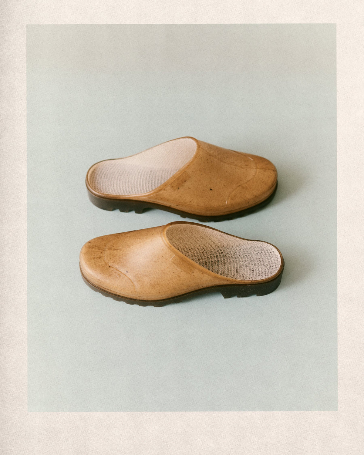 Plasticana Opana clog worn