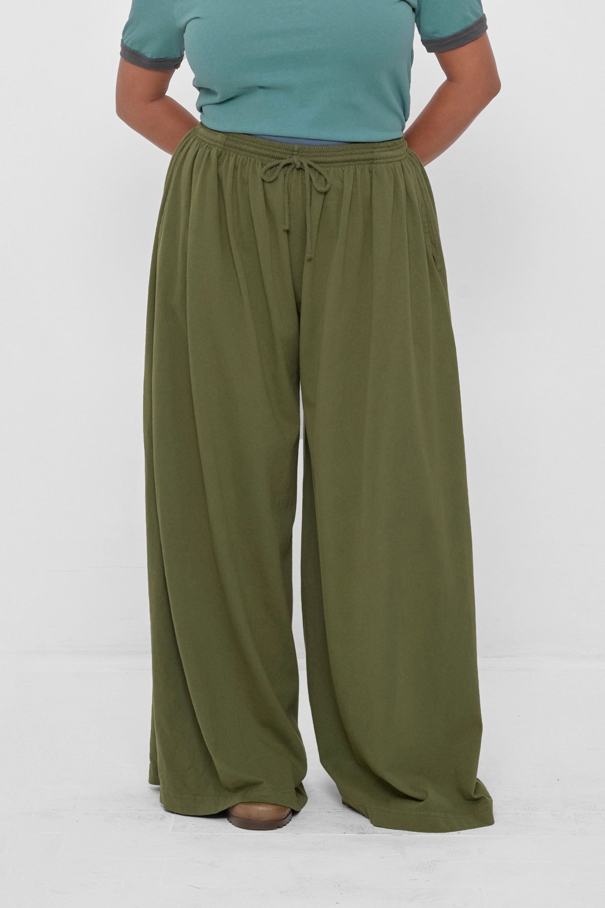 Tubular Pants AW26 - Olive