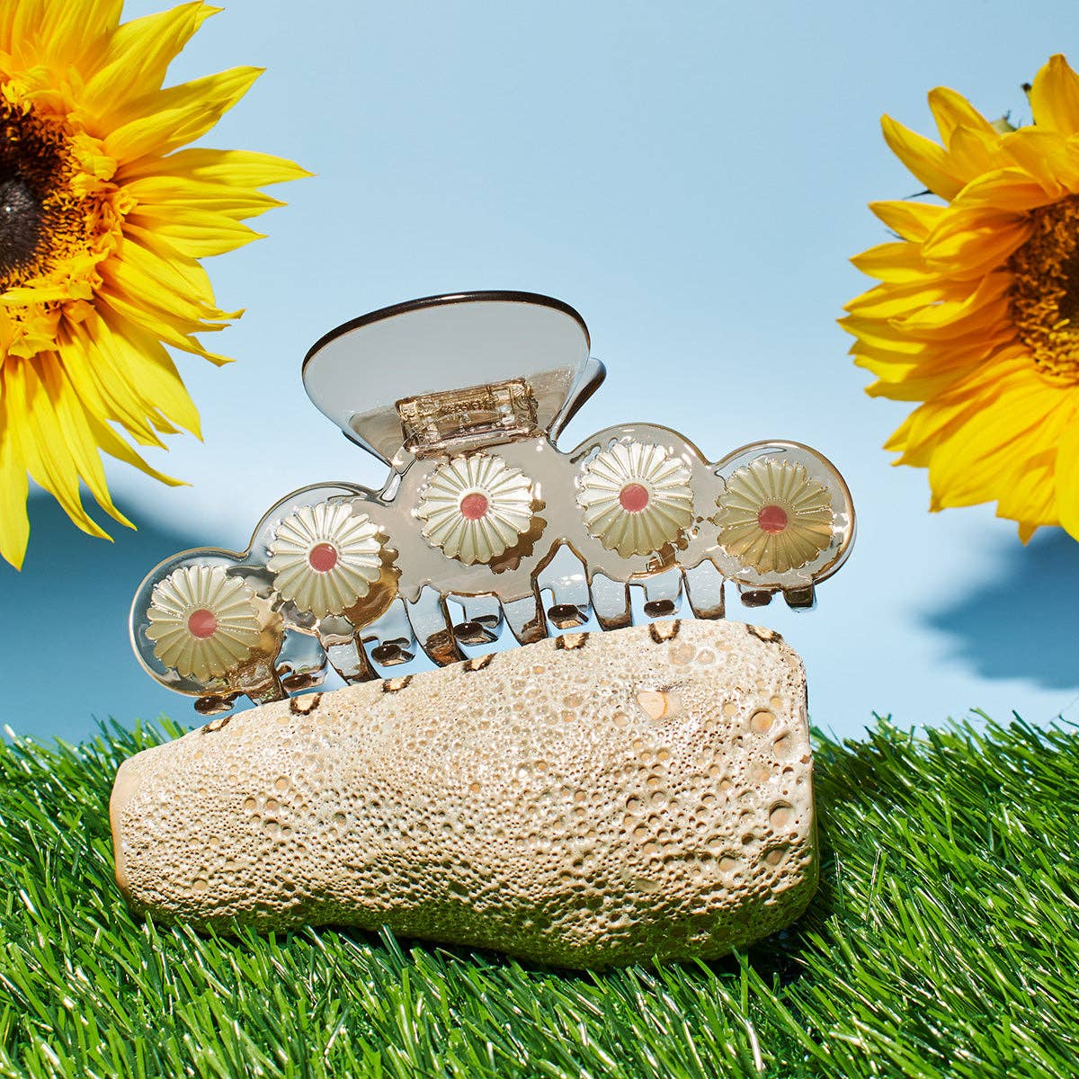 Eclipta Daisy Flower Large Hair Claw