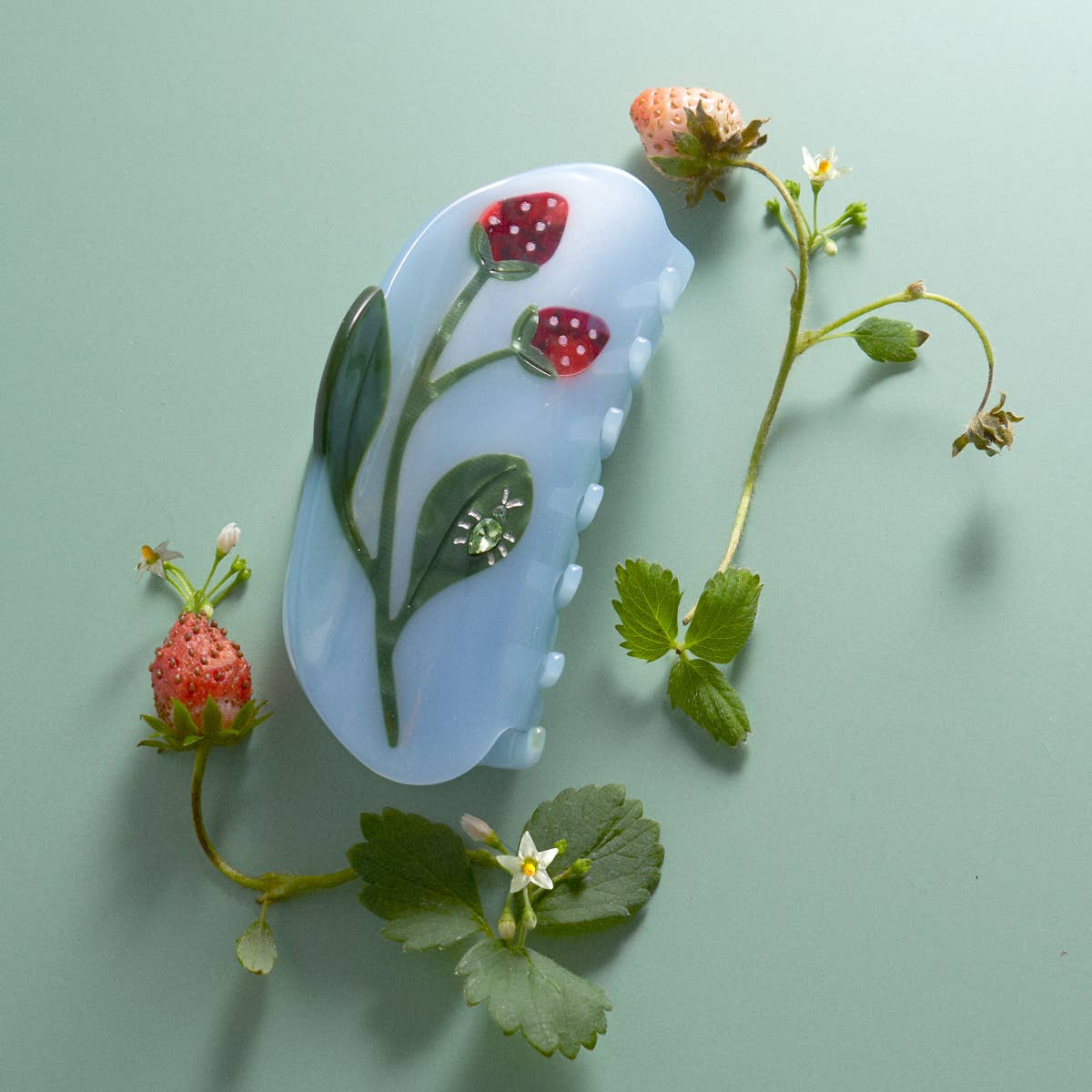 Forest Berry Claw